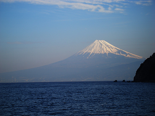うっすらでもイイ富士山