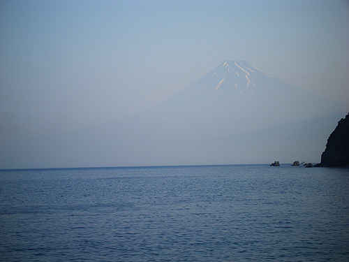 気温上昇うっすら富士山！