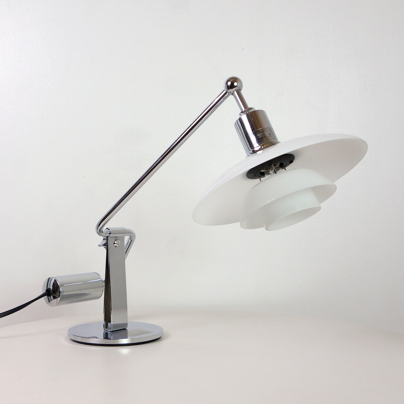 Mid-Century MODERN Blog PH2/1 Table Lamp が入荷しました。
