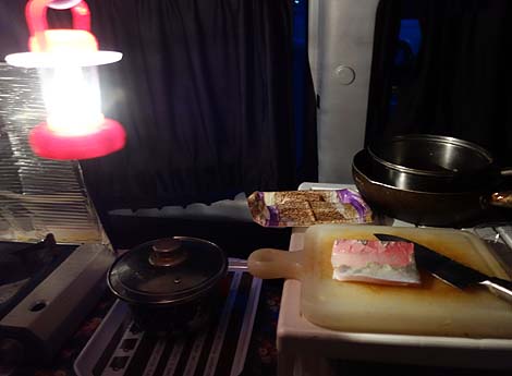 ホームレス旅初めての車中飯炊きに挑戦！和歌山に来たら魚やんね（日本一周旅4日目後編）