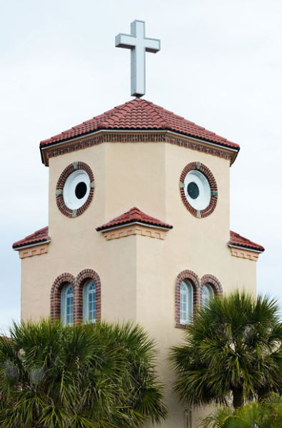 鳥の顔っぽく見える教会